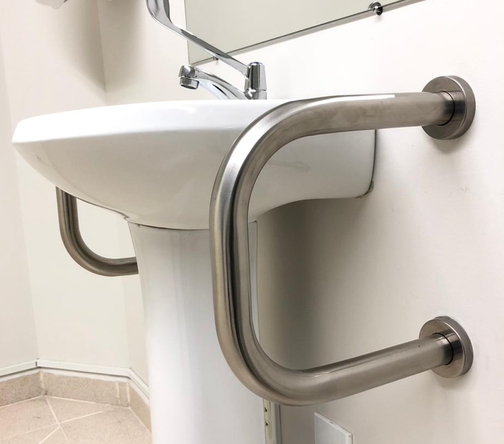 barra-de-apoio-em-inox-suporte-lateral-2